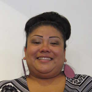 Amanda Lucario Acoma Pueblo potter Amanda Lucario