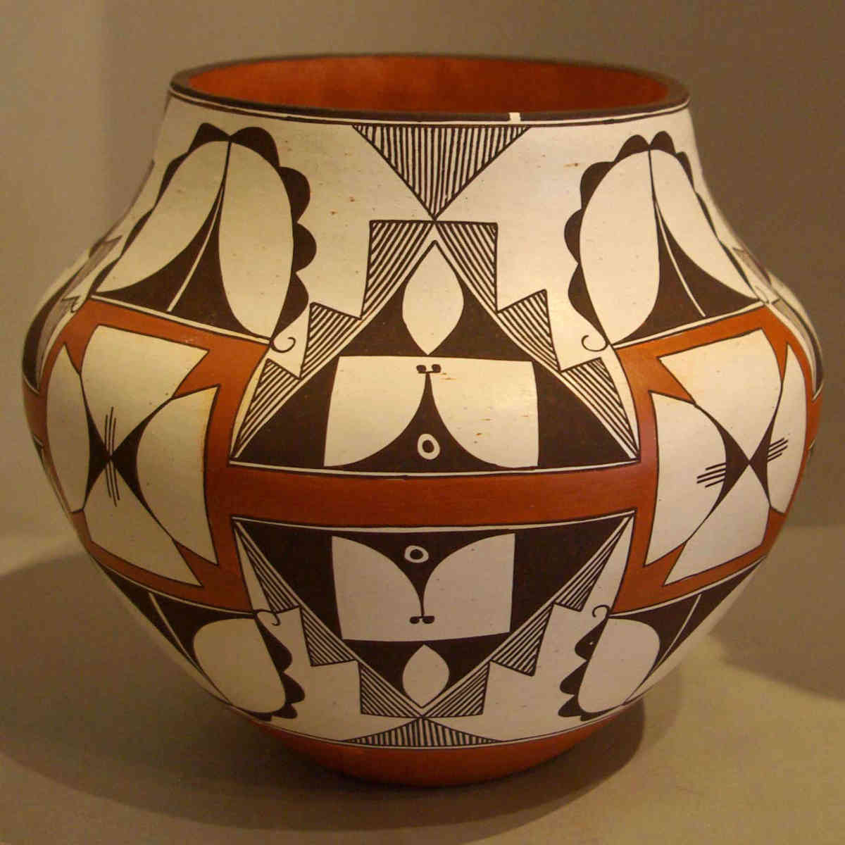 Franklin Peters  Native American Pottery